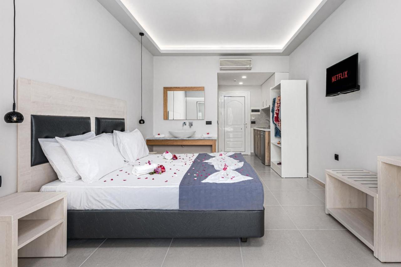 Breeze Luxury Rooms Лаганас Екстериор снимка