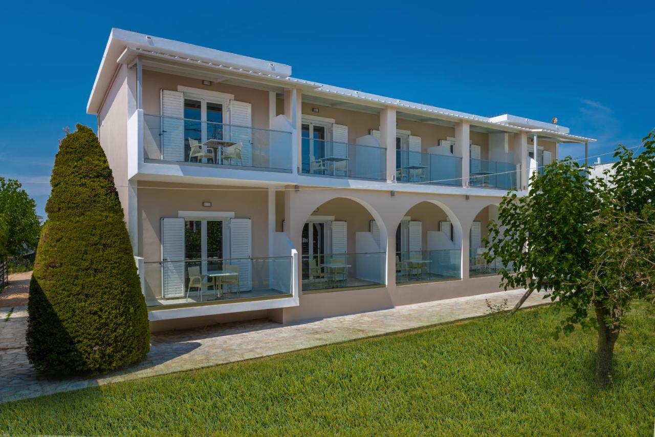 Breeze Luxury Rooms Лаганас Екстериор снимка